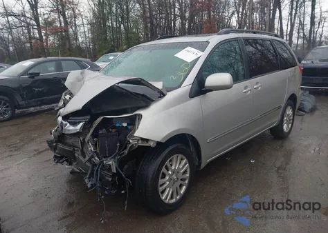 2009 Toyota Sienna Limited z USA, uszkodzony, nr VIN 5TDBK22CX9S025066